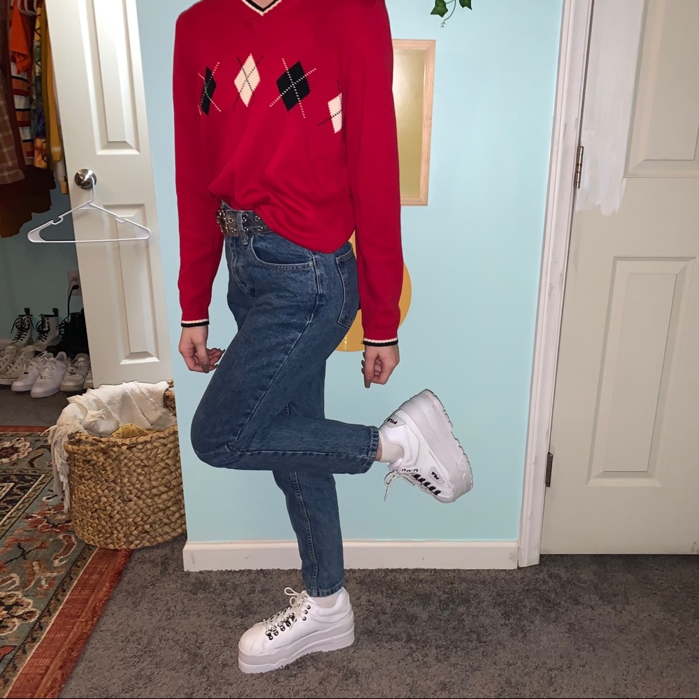 Red argyle sweater! - Picture 2 of 3